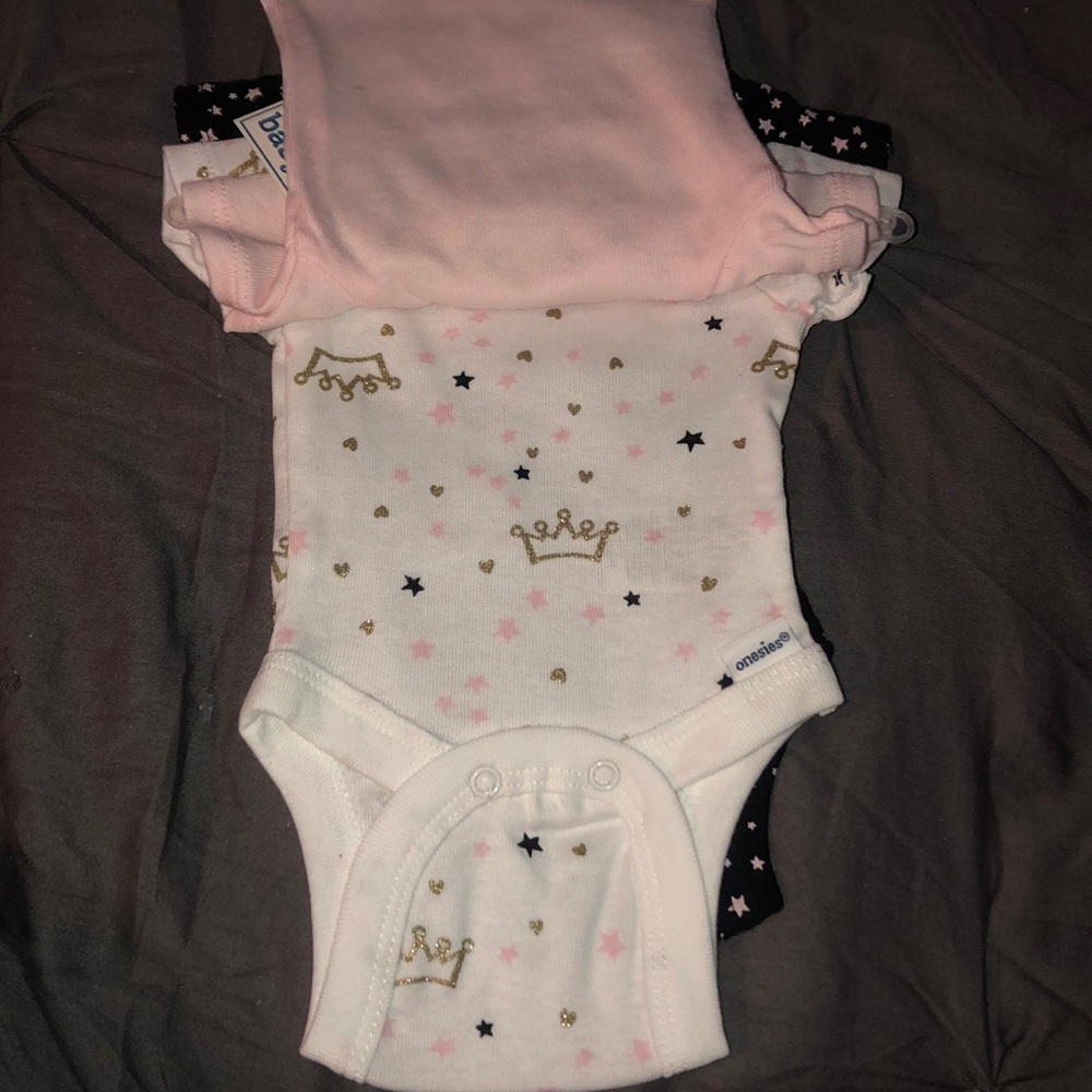 Clothes - Picture 2 of 3